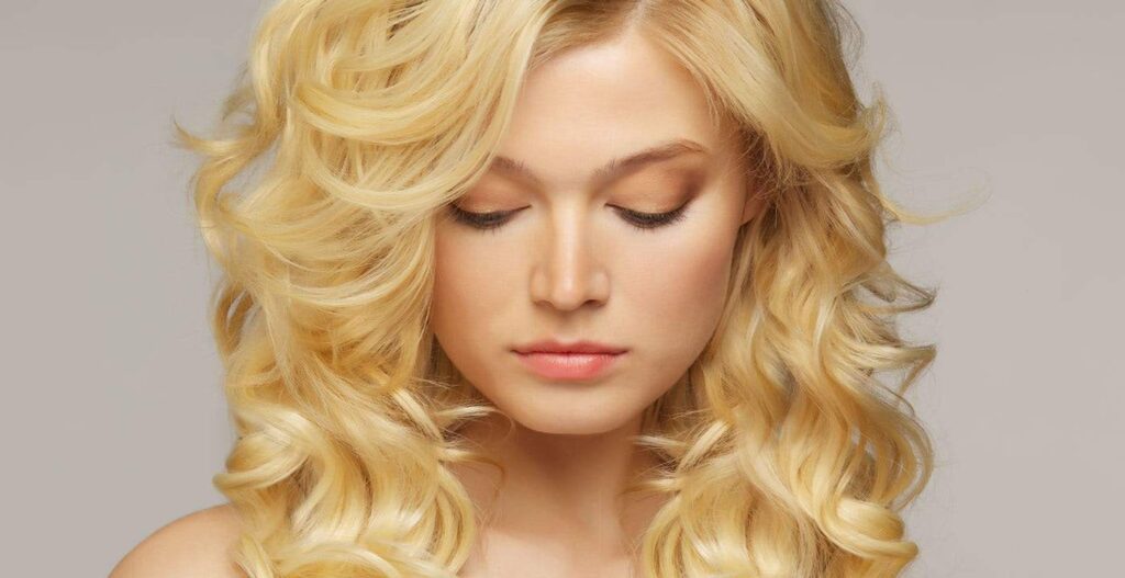 Blonde Curly Clip-In Hair Extensions for Effortless Volume
